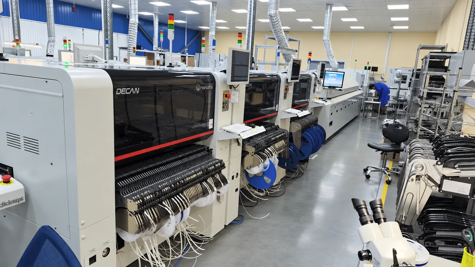 Линия установщиков Hanwha DECAN